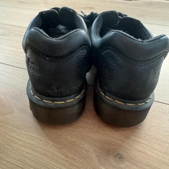 Dr. Martens Black Leather Oxford Shoes โ Unisex Size US 9M - Picture 2 of 9